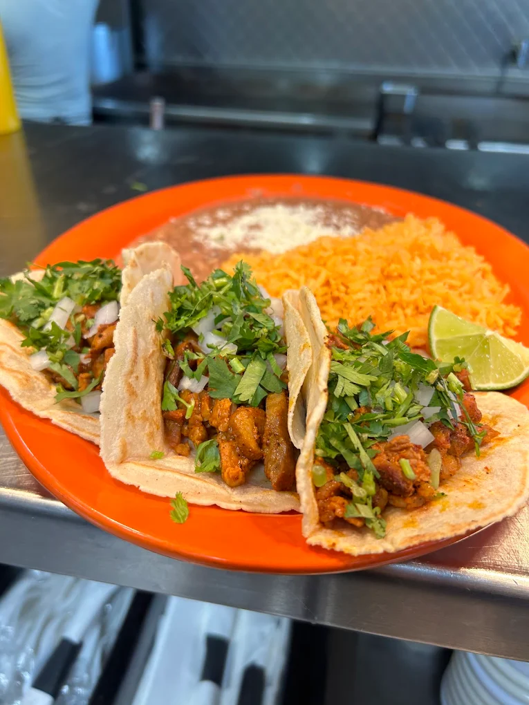 Antojitos El Sol 50 Antojitos El Sol